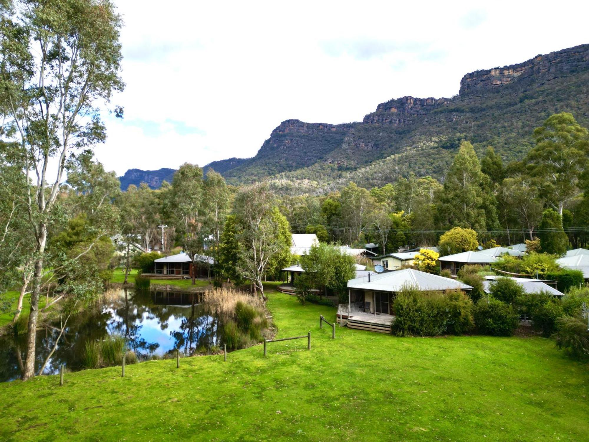 Grampians Chalets ฮอลส์แกป ภายนอก รูปภาพ